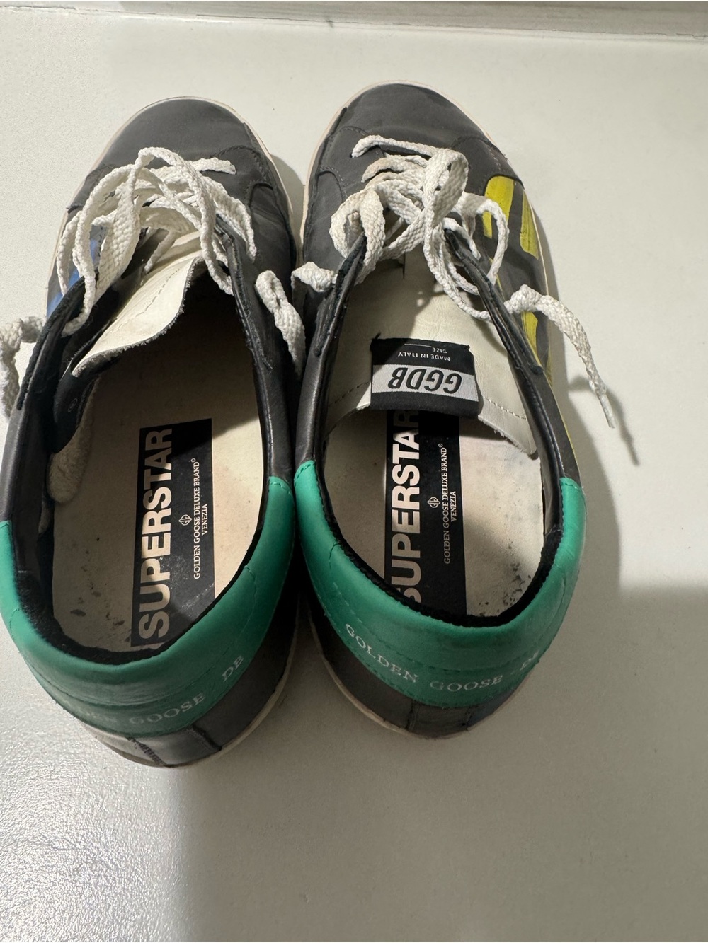 Golden Goose Men's Gray Sneakers with Blue Star and Yellow Accents - Picture 3 of 6